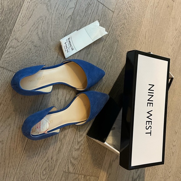 Nine West Flats - Picture 2 of 8